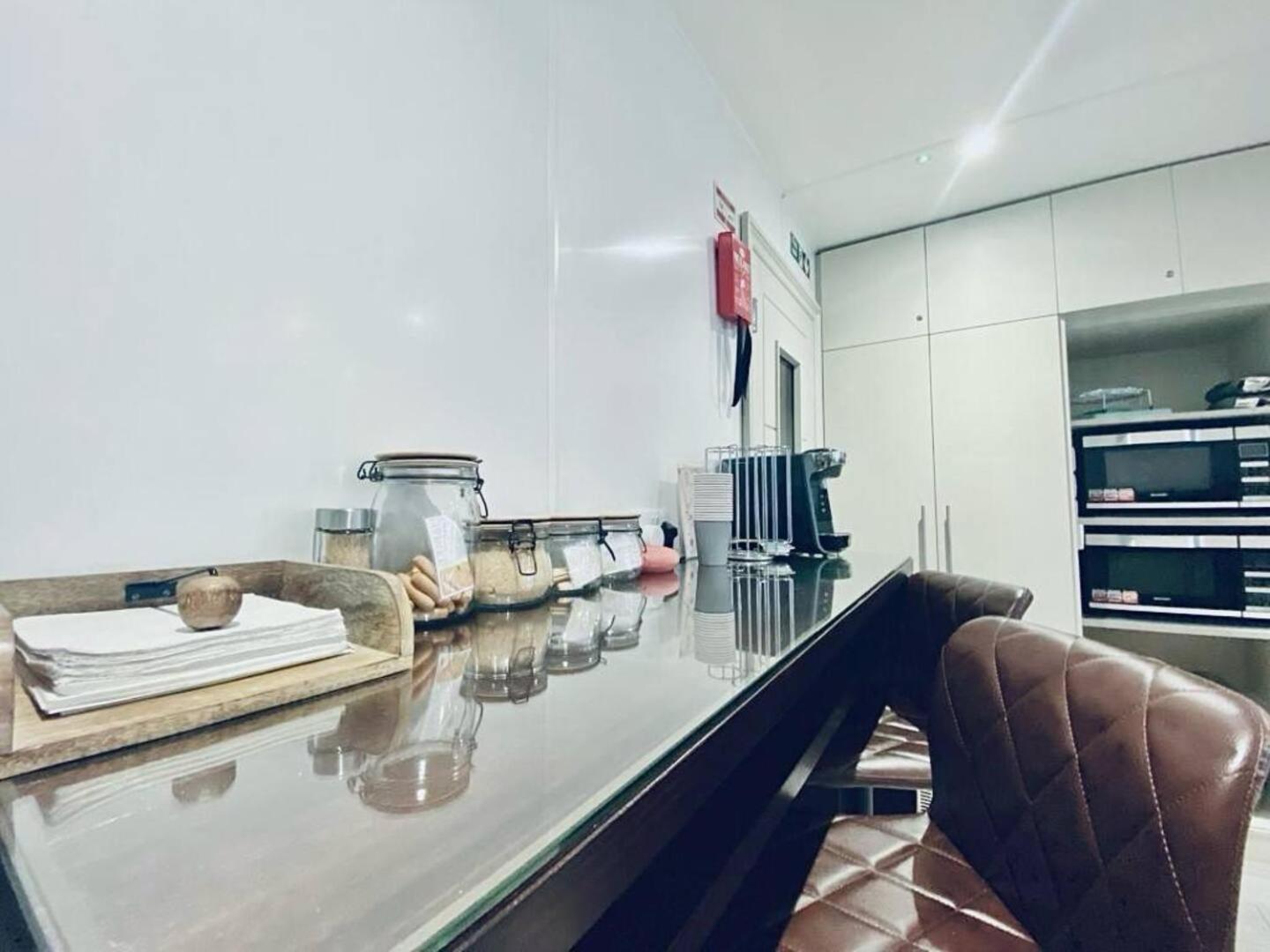 ברייטון Apt 03 Beachside Beauty Central Studio Steps From Cafes מראה חיצוני תמונה