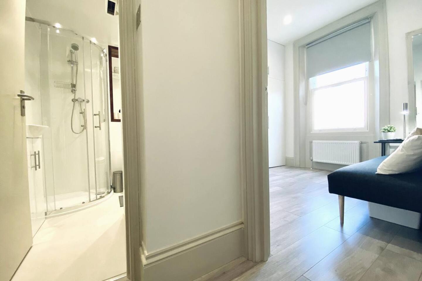 ברייטון Apt 03 Beachside Beauty Central Studio Steps From Cafes מראה חיצוני תמונה