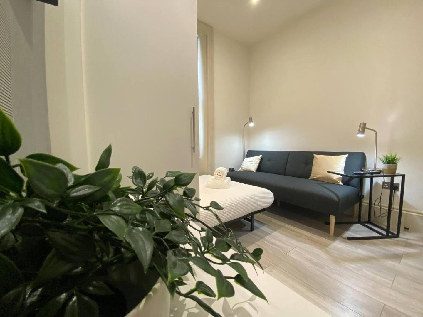 ברייטון Apt 03 Beachside Beauty Central Studio Steps From Cafes מראה חיצוני תמונה