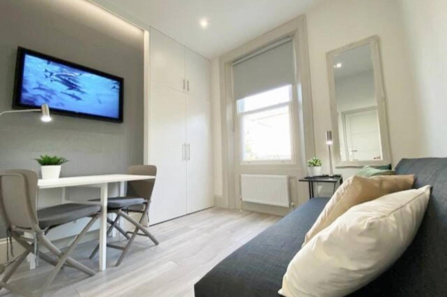 ברייטון Apt 03 Beachside Beauty Central Studio Steps From Cafes מראה חיצוני תמונה