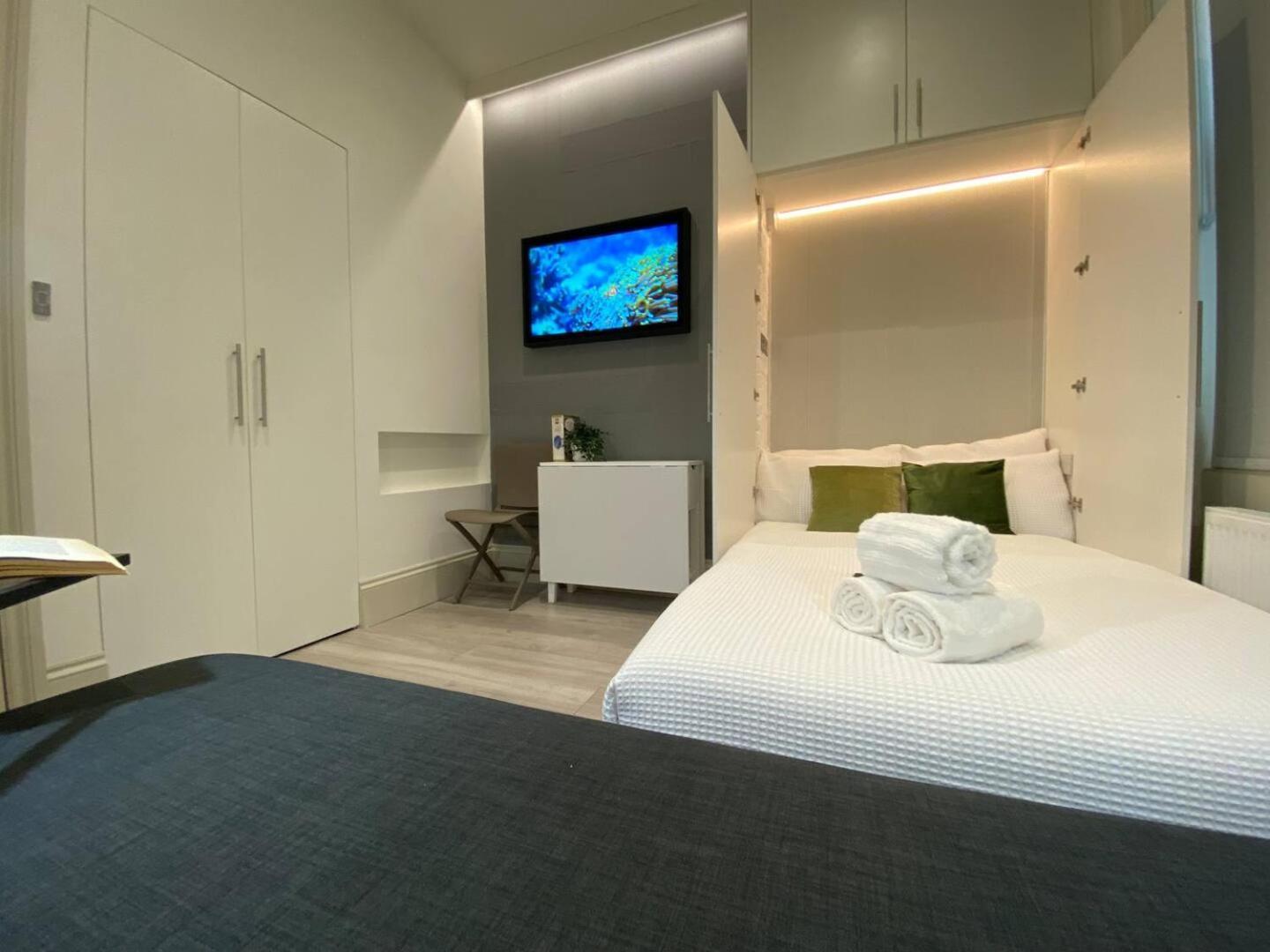 ברייטון Apt 03 Beachside Beauty Central Studio Steps From Cafes מראה חיצוני תמונה